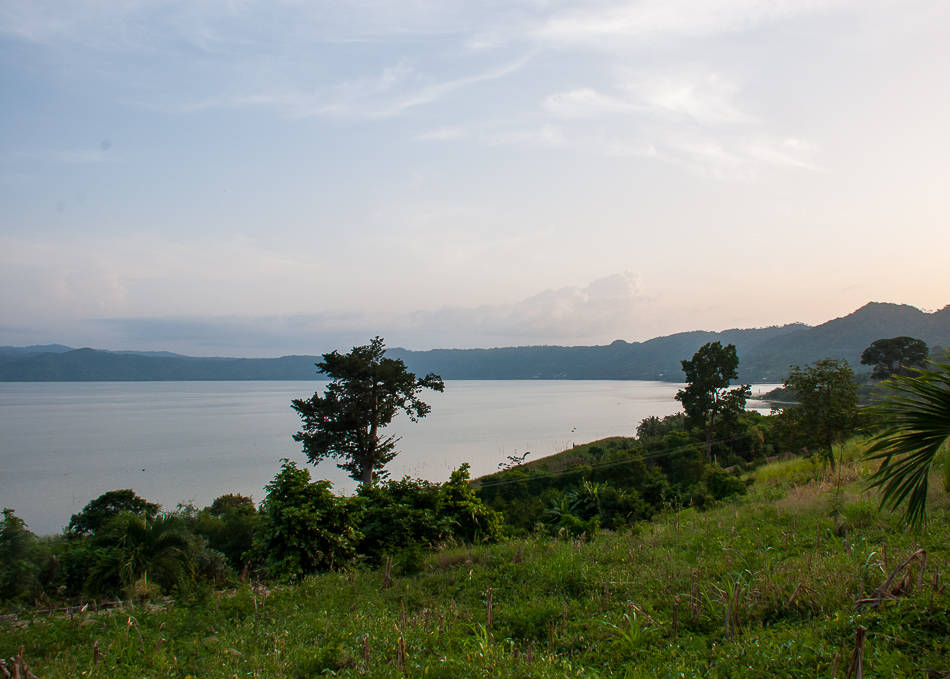 Visit Lake Bosomtwe