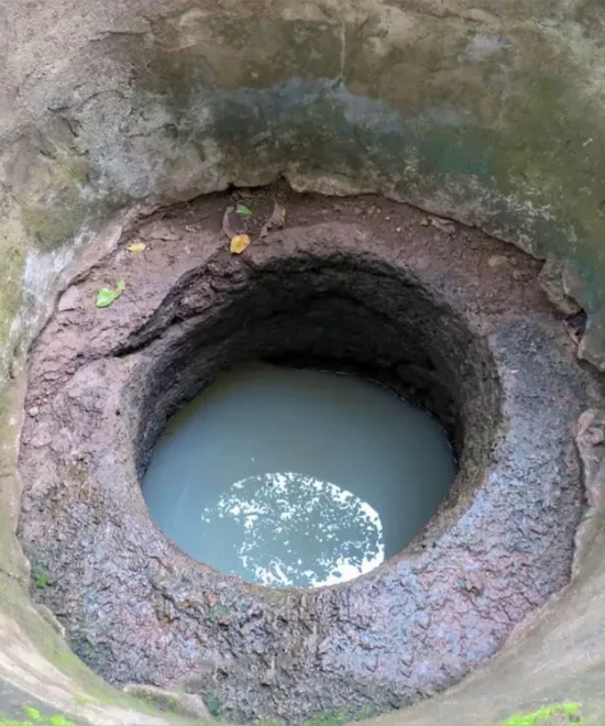 Slave Wells 