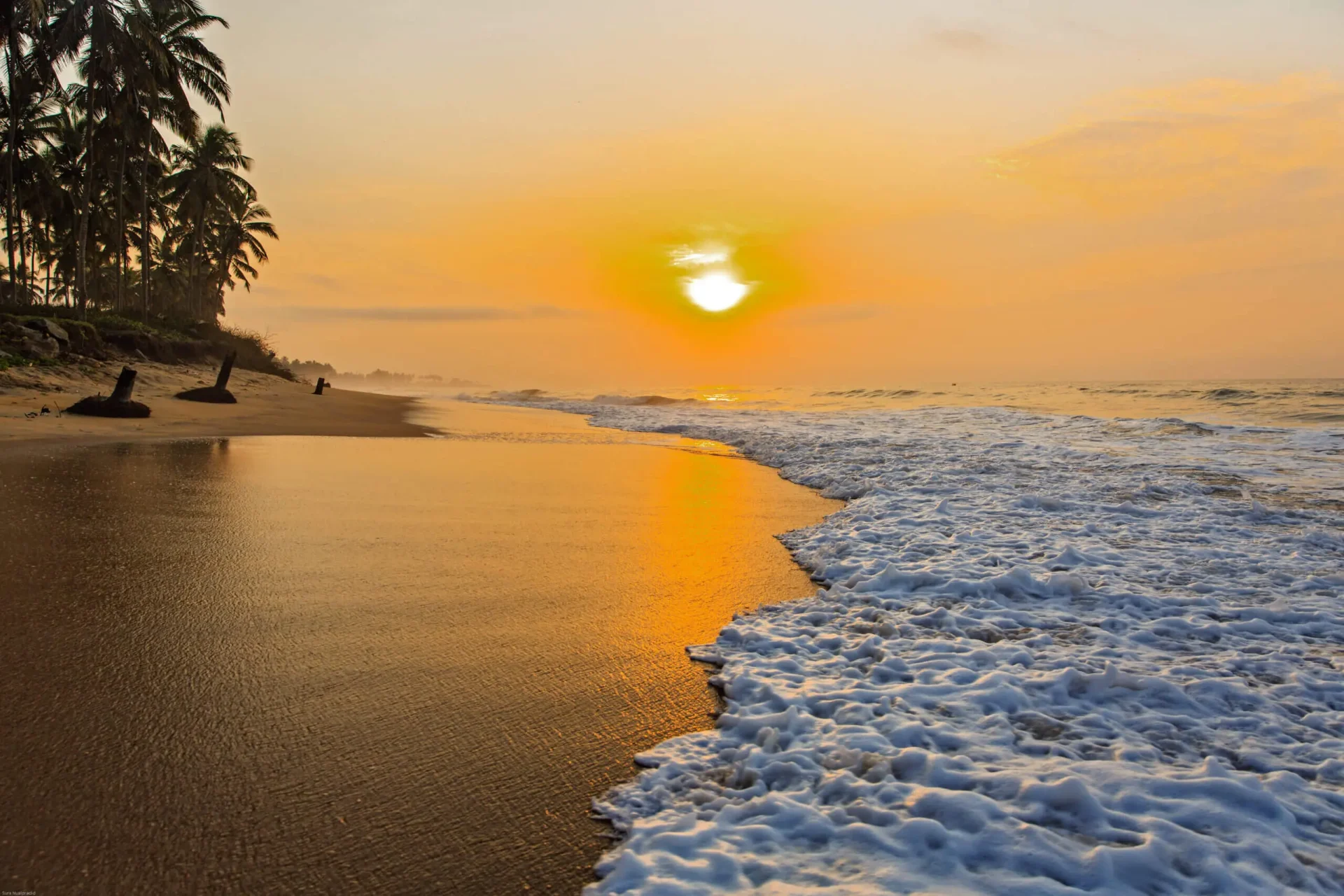 Labadi Beach (La Pleasure Beach)